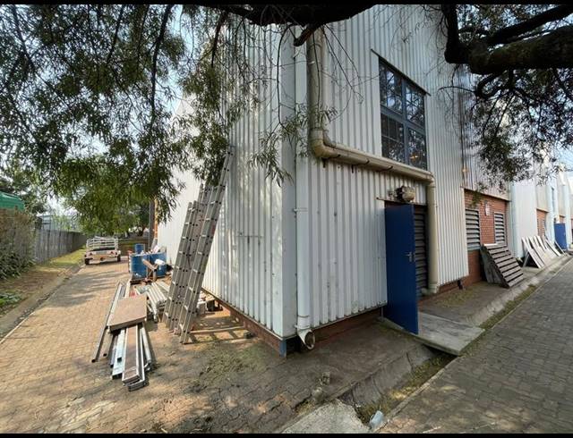 INDUSTRIAL PROPERTY TO RENT IN ROOIHUISKRAAL